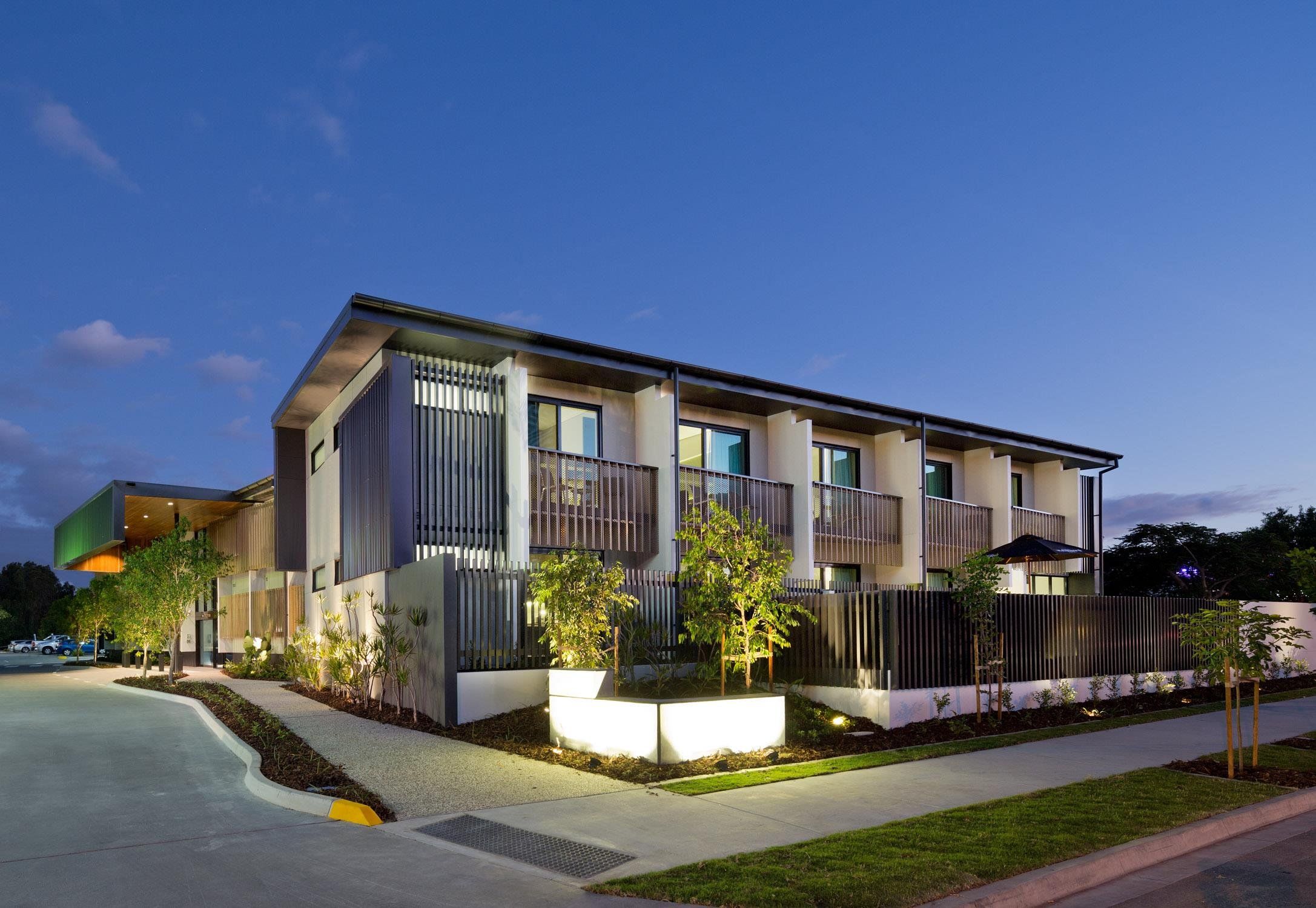 The Glen Hotel & Suites