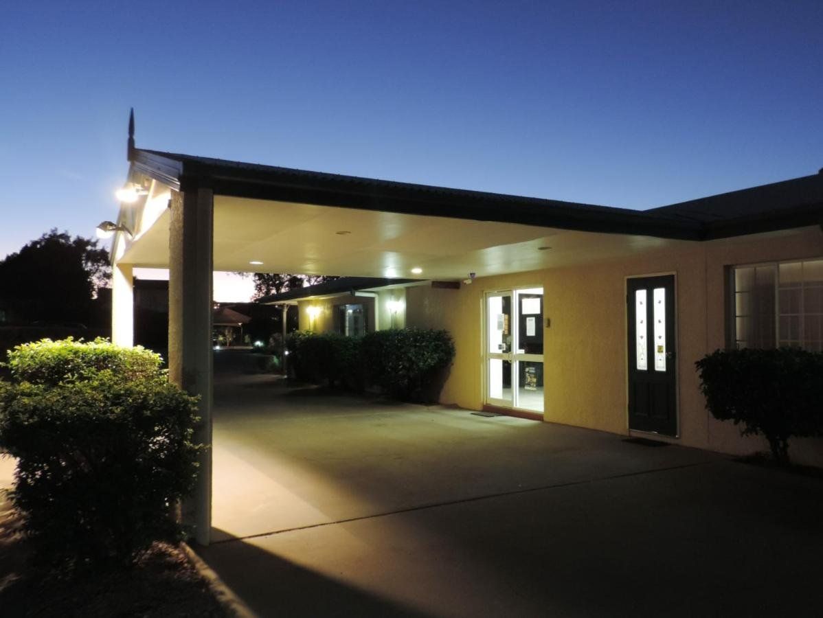 Outback Motel