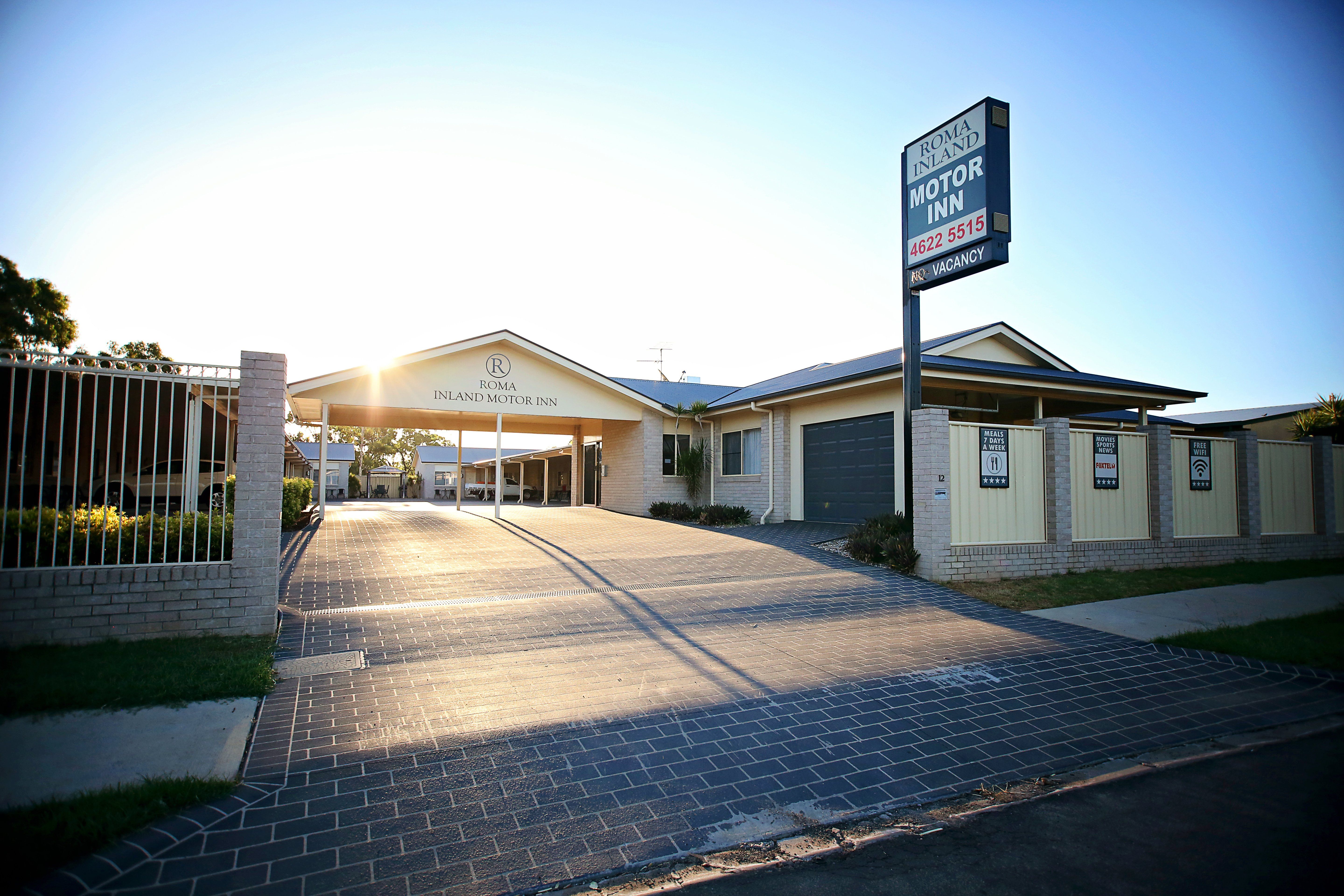 Roma Inland Motor Inn